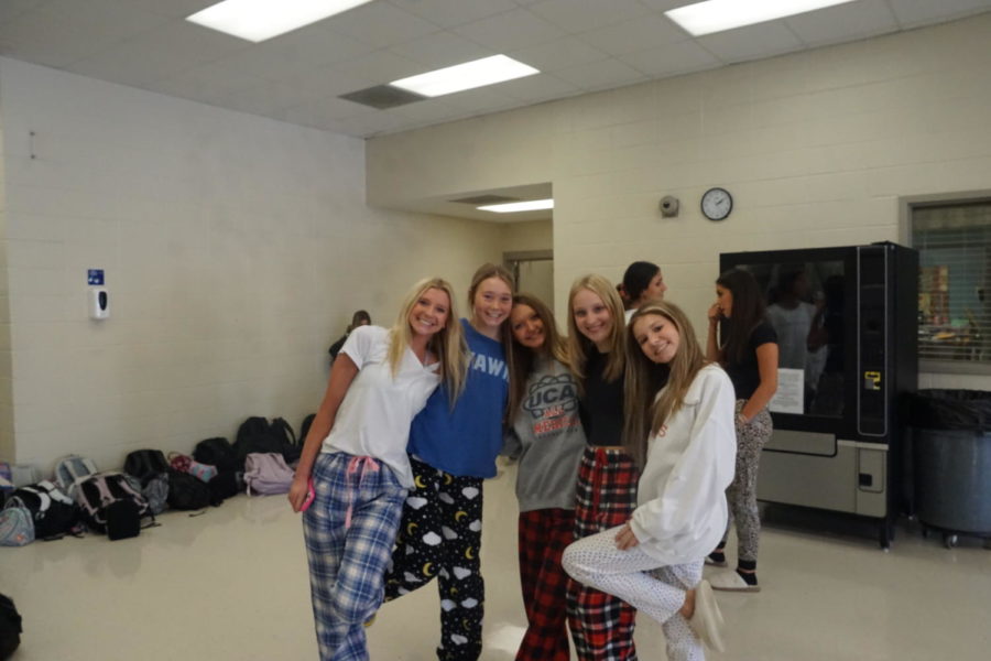 MacKenzie McCleary, Emma Smith, Emerson Malone, Molly Horton, and Addison Keesee all smile big for PJ Day!