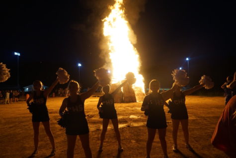 GALLERY: CHHS hosts community bonfire for Homecoming