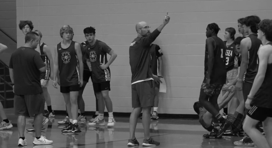 Watch: Boys basketball preps for upcoming season