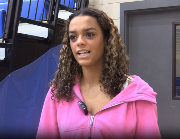 Hornet TV: Spotlight shines on CHHS senior volleyball players
